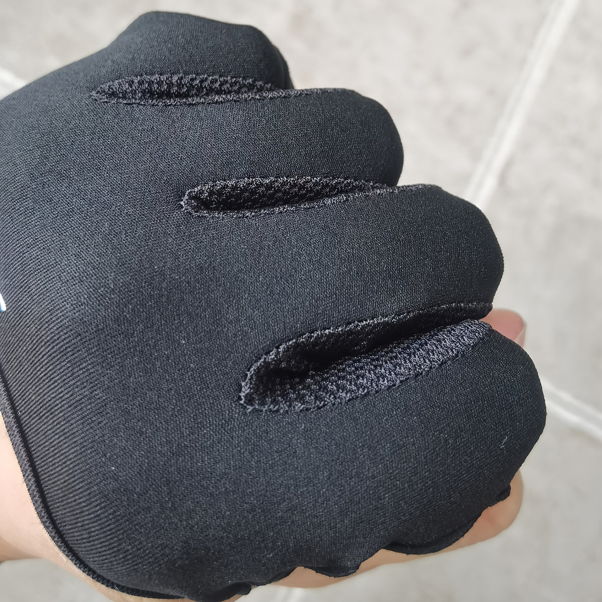 Gants sans doigts antidérapants fins en cuir, noir
