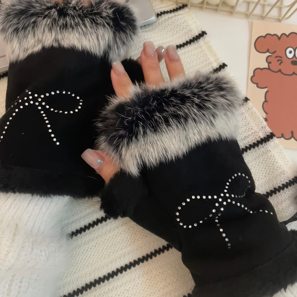 Gants sans doigts en maille, 2 coloris, blanc et noir brillant