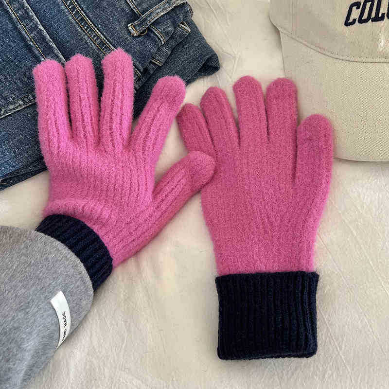 Gants bicolores à étiquette cousue en maille
