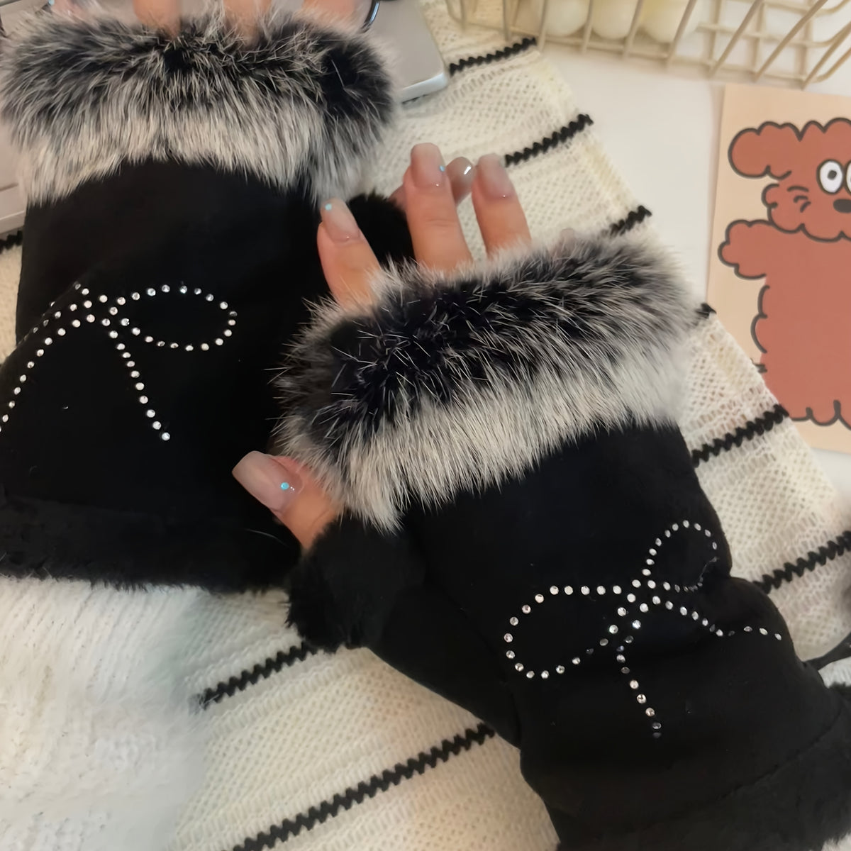 Gants sans doigts en maille, 2 coloris, blanc et noir brillant