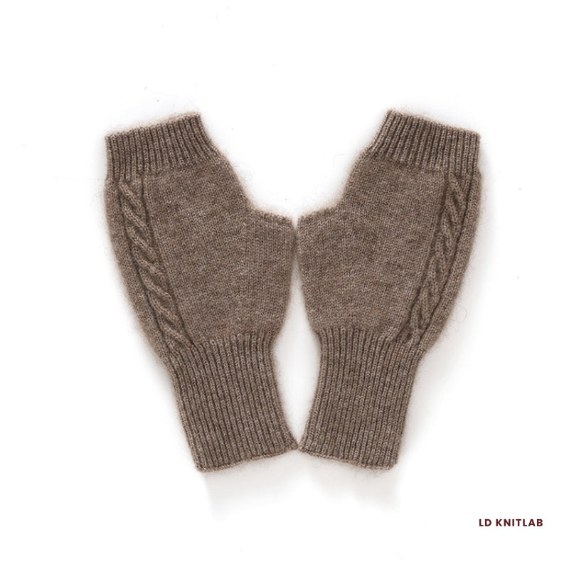 Manchons en maille torsadée à passage pour le pouce, beige