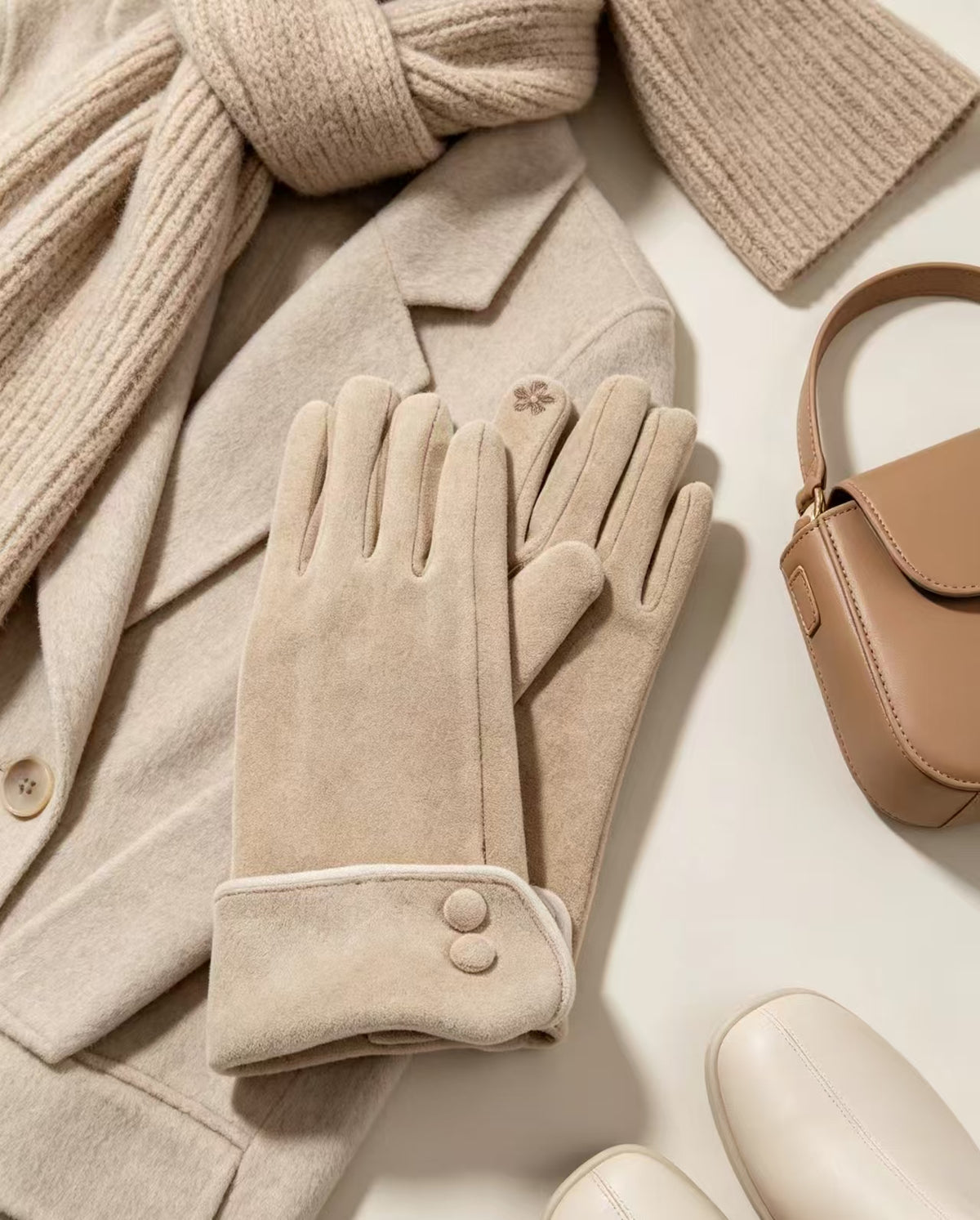 Gants à bouton-pression en suédine