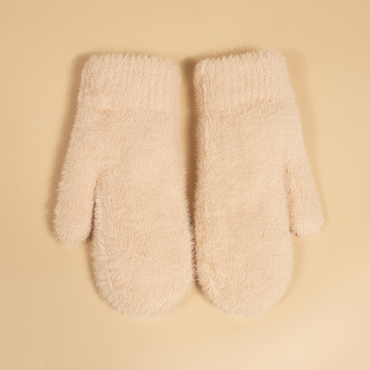 Moufles, pour le grand froid, rose, gris, noir, crème, beige Image